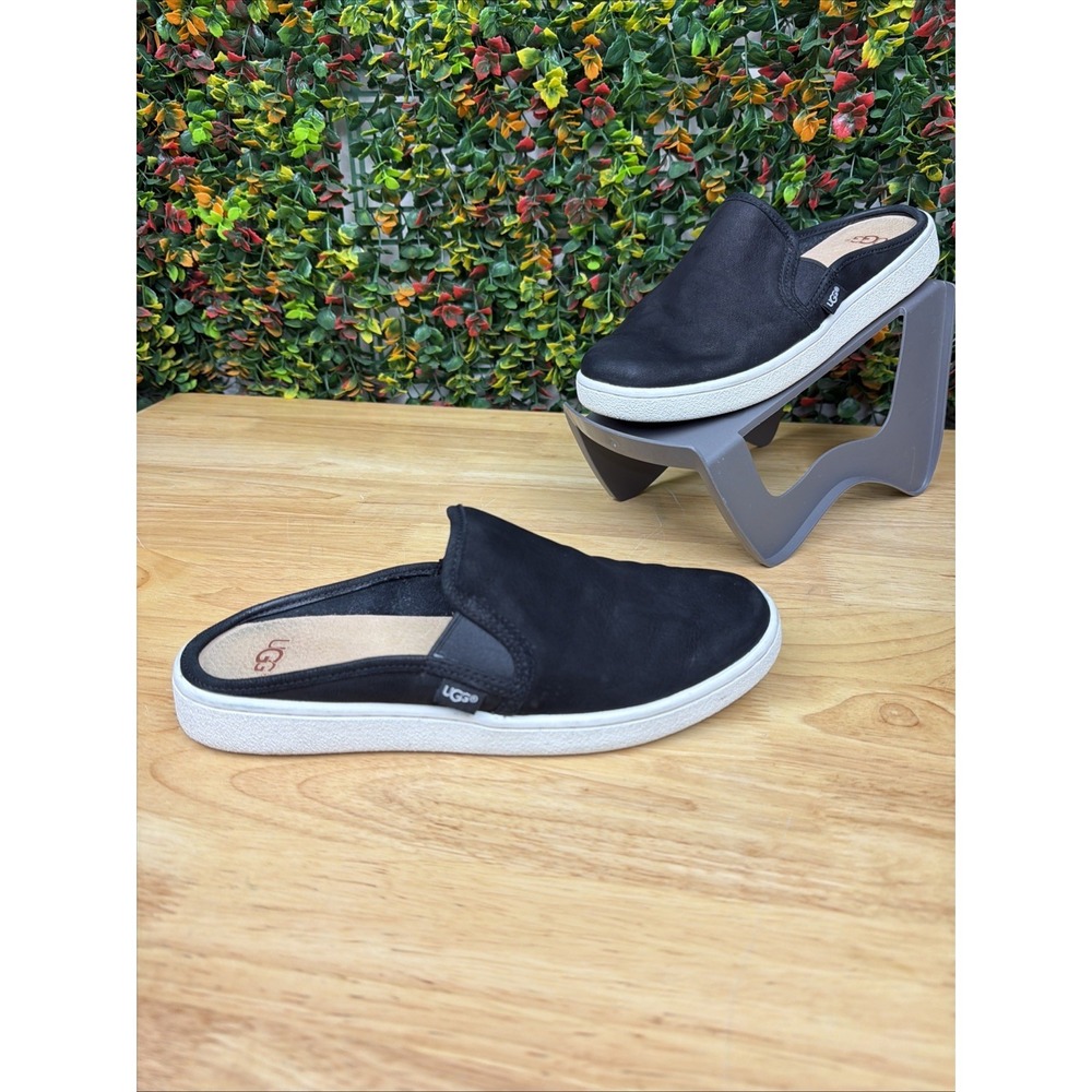 UGG Gene Slip-On Mule Slip On Shoes Sneakers Black‎ Leather Women's 7.5 1098529